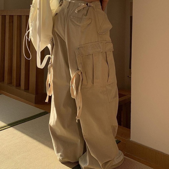 Rare! Imported Korean designer loose fit bow tie cargo pants 🎀 - Picture 3 of 4